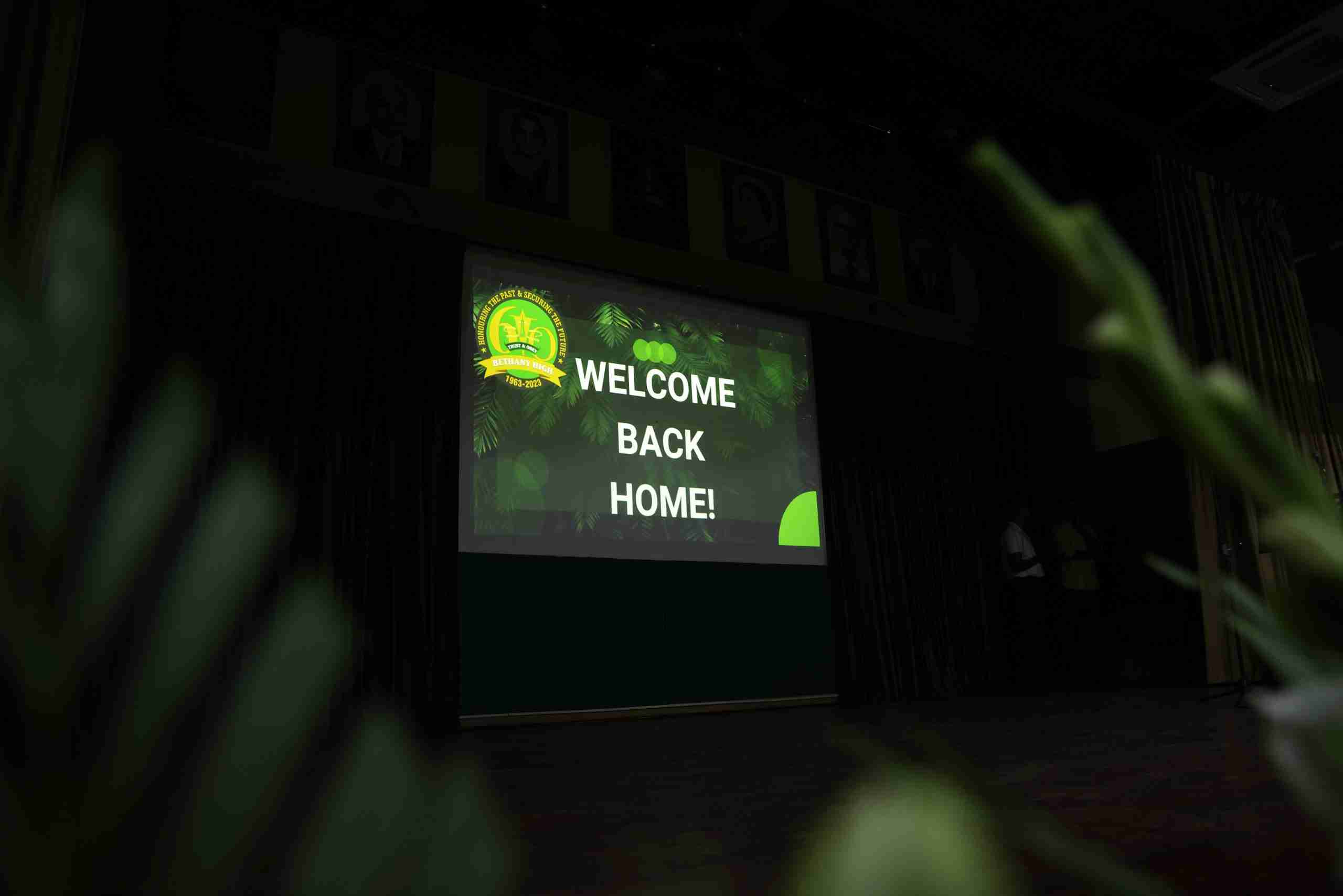 Welcome Back Alumni